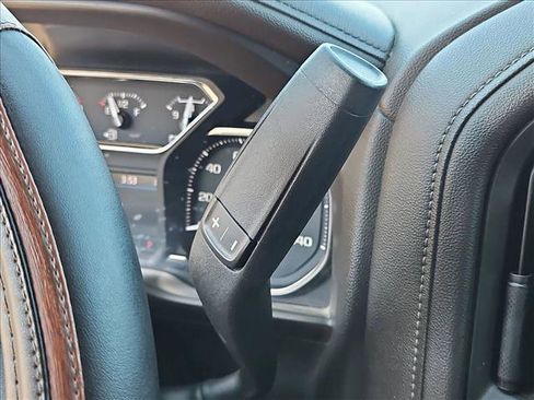 Used 2020 GMC Sierra 1500 SLT image 12