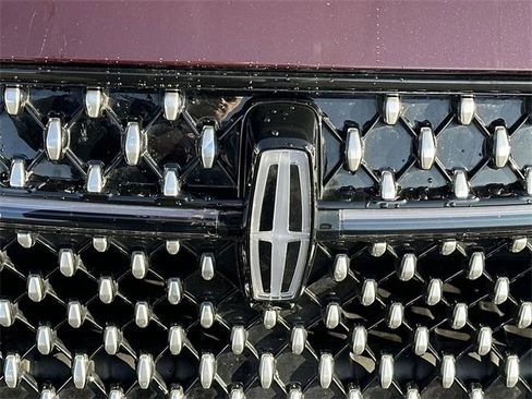 Used 2024 Lincoln Nautilus Reserve w/ Equipment Group 202A image 32