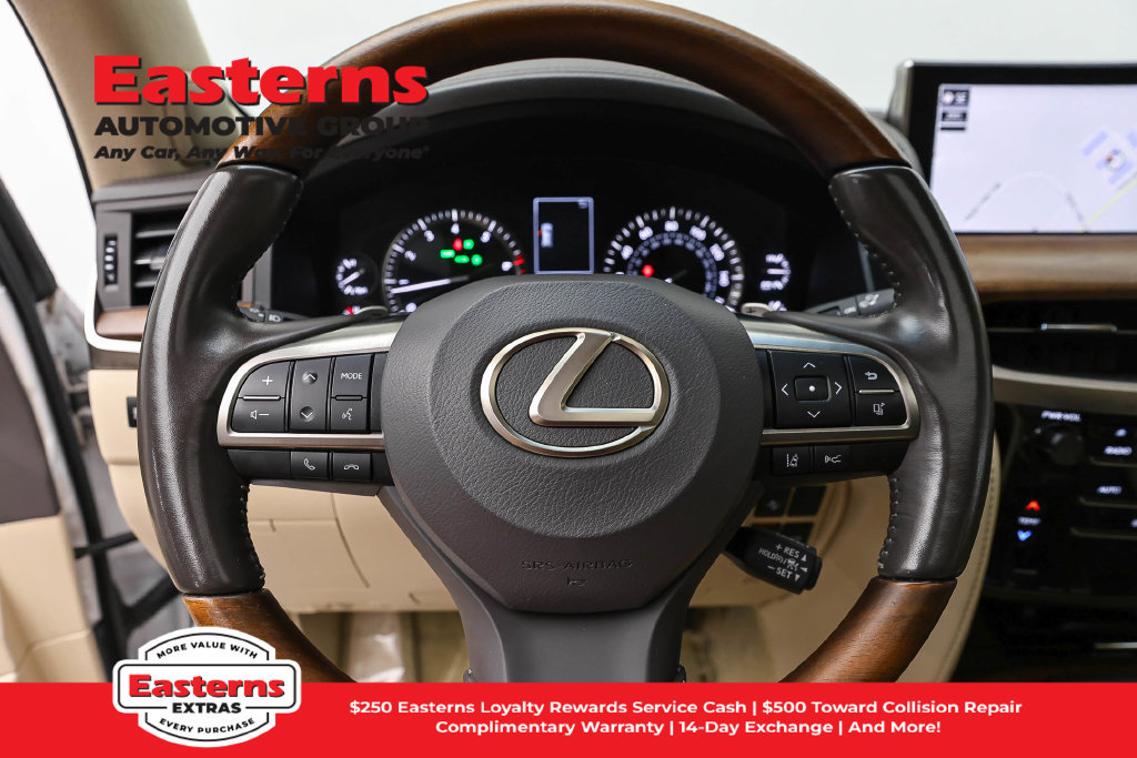 Used 2021 Lexus LX 570 4WD w/ Luxury Package image 11