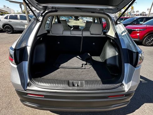 Used 2024 Honda HR-V LX image 8