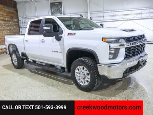 Used 2021 Chevrolet Silverado 2500 LT w/ Z71 Off-Road Package image 2