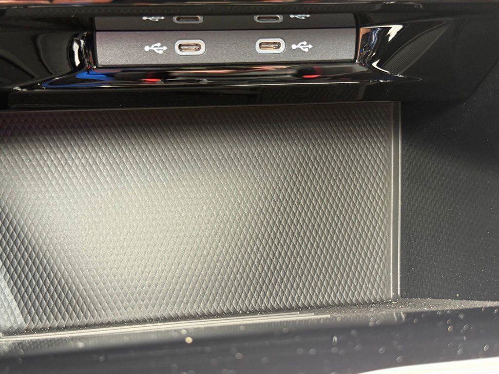 New 2026 Volkswagen GTI SE FWD image 16