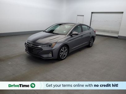 Used 2019 Hyundai Elantra Limited w/ Ultimate Package 02