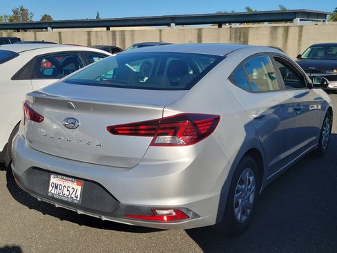 Used 2020 Hyundai Elantra SE w/ Cargo Package (C1) image 3