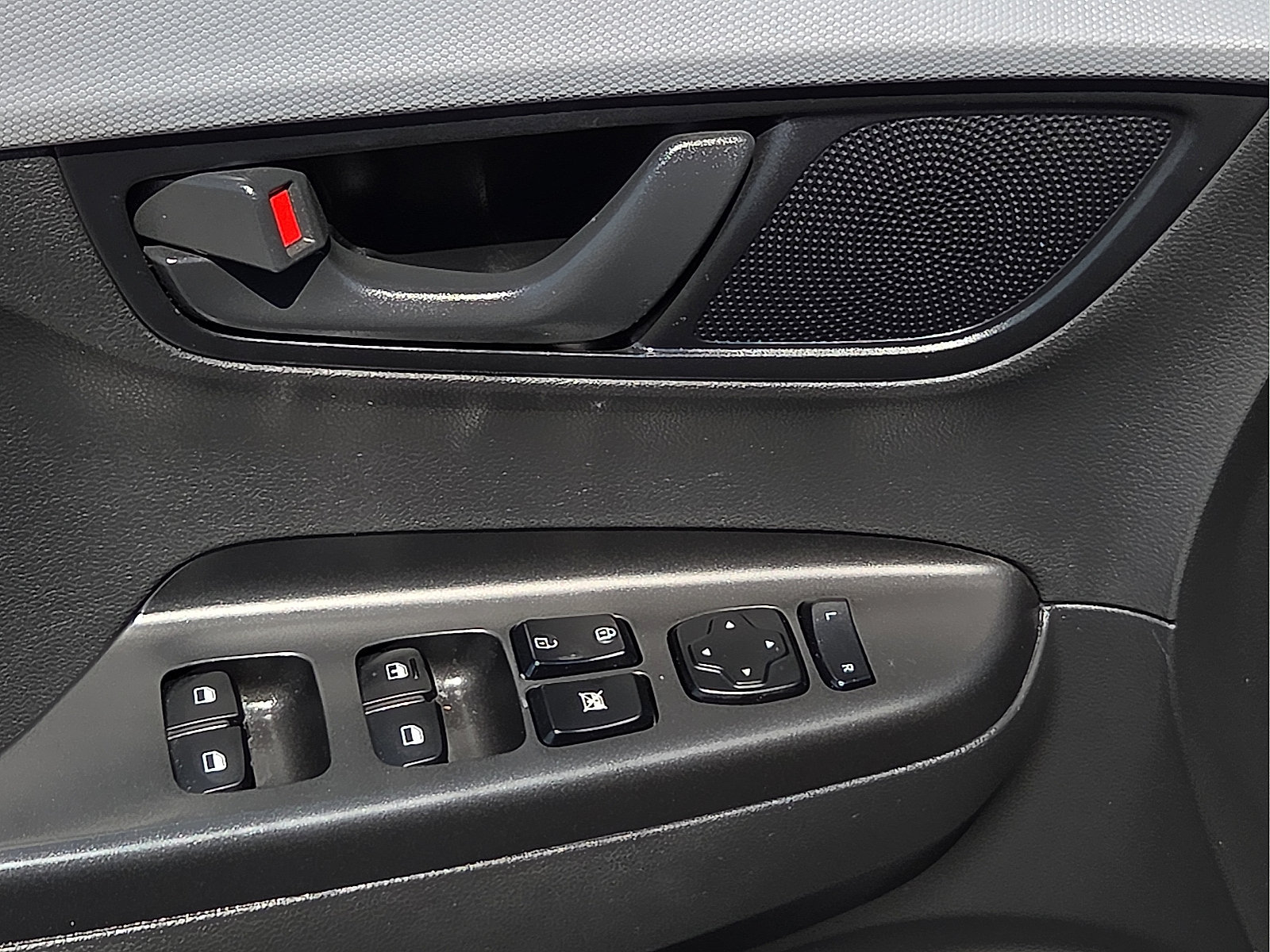 Used 2020 Hyundai Kona SE FWD image 13