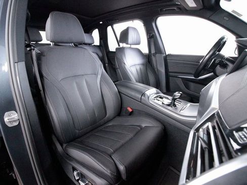 Used 2022 BMW X5 xDrive45e image 24