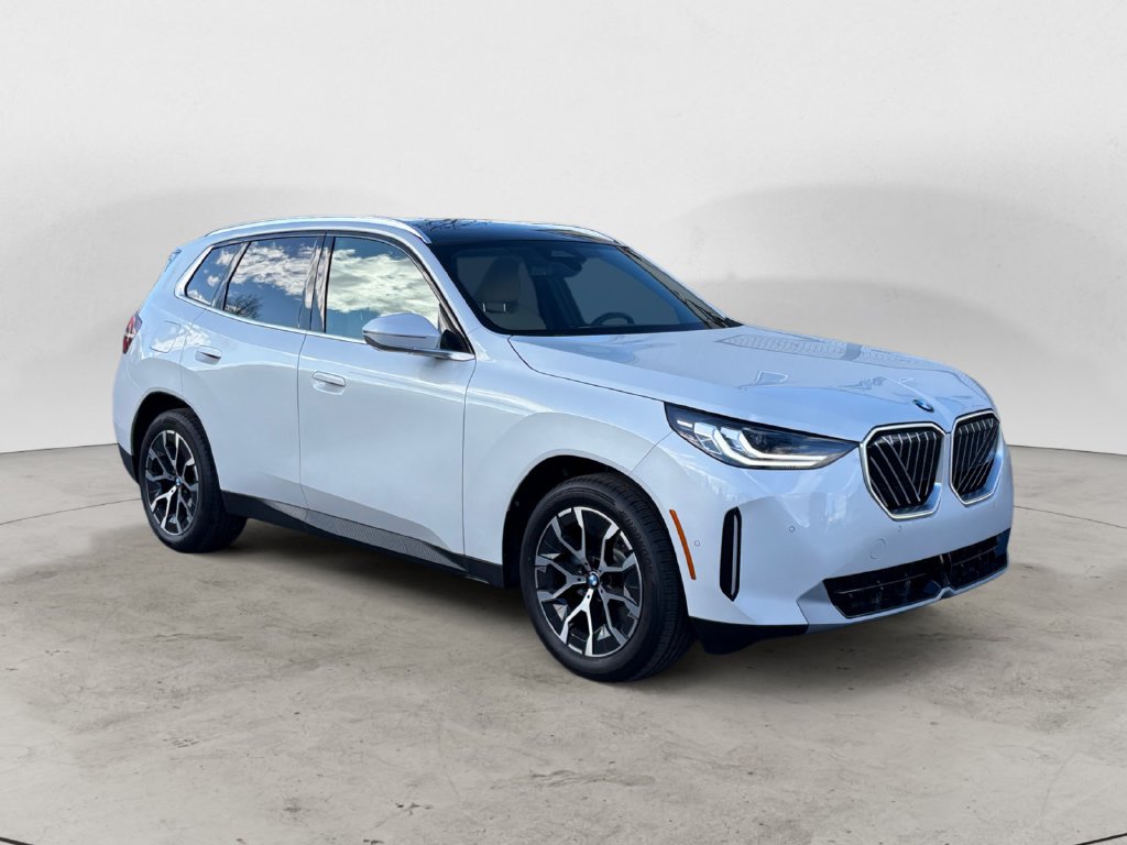 Used 2026 BMW X3 xDrive30i w/ Convenience Package AWD/4WD image 3