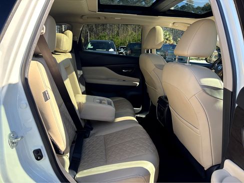 Used 2022 Nissan Murano Platinum w/ Cargo Package image 18