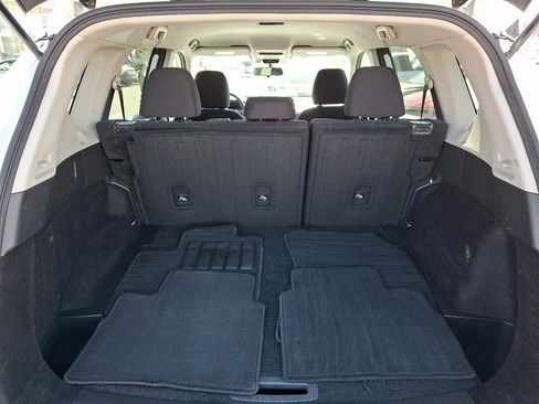 Used 2024 Nissan Rogue S AWD/4WD image 28