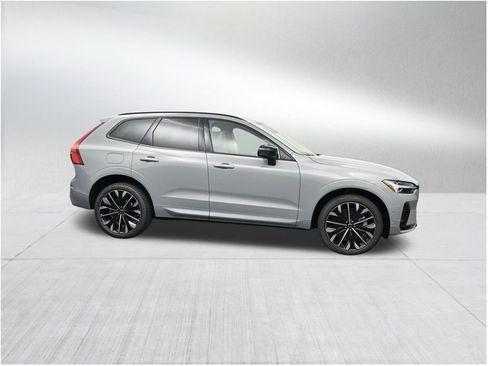 New 2026 Volvo XC60 T8 Ultra w/ Protection Package Premier AWD/4WD image 6