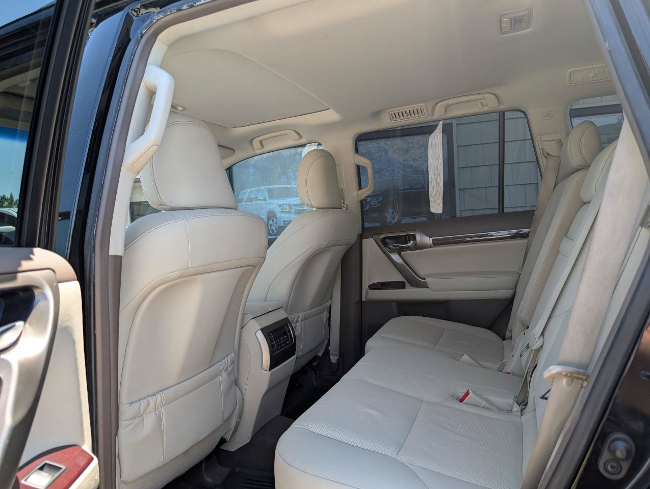 Used 2016 Lexus GX 460 w/ Premium Package AWD/4WD image 19