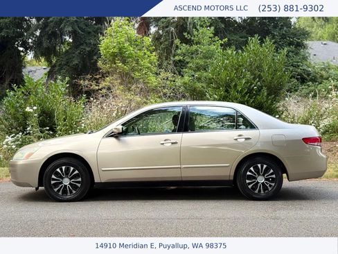 Used 2004 Honda Accord LX image 2