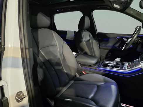 Used 2022 Audi Q7 3.0T Prestige image 25