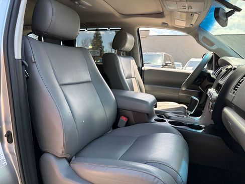 Used 2013 Toyota Sequoia Limited AWD/4WD image 18