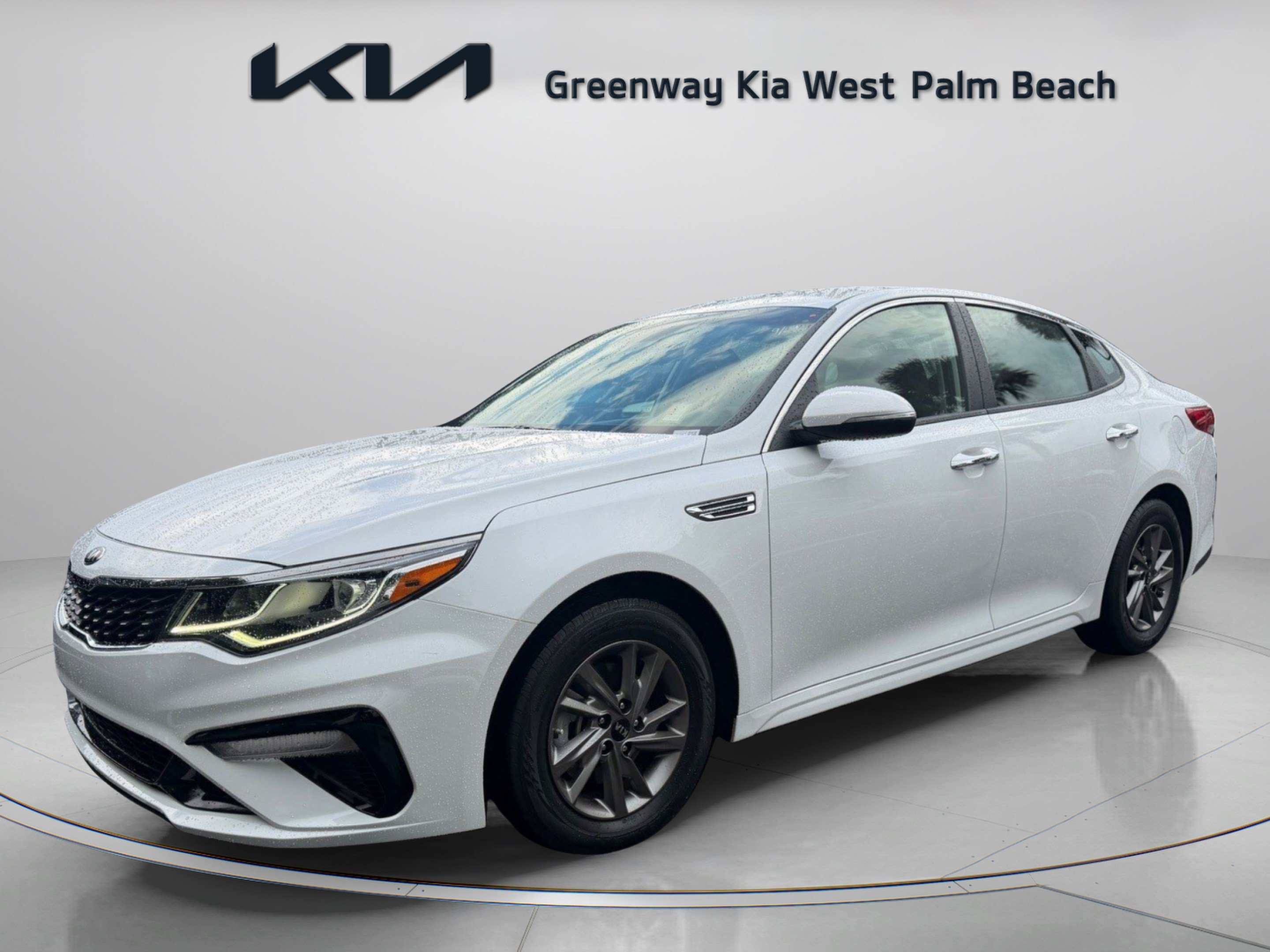 Used 2019 Kia Optima LX FWD image 3