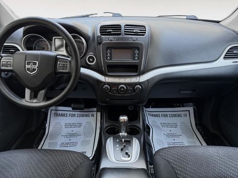 Used 2019 Dodge Journey SE FWD image 16