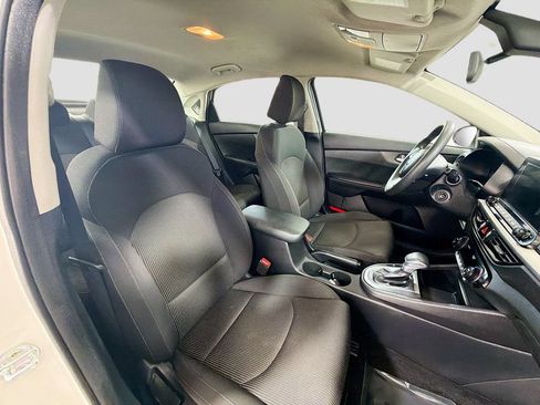 Used 2019 Kia Forte LXS FWD image 26