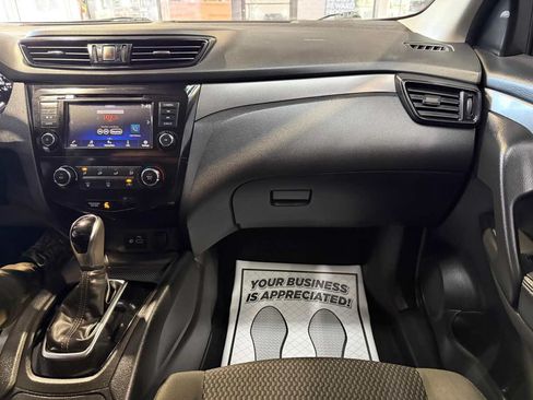 Used 2021 Nissan Rogue Sport S FWD image 15