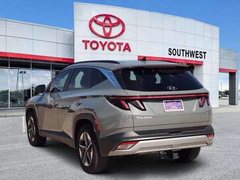 Used 2025 Hyundai Tucson SEL FWD image 4