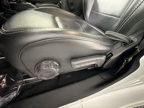 Used 2021 Jeep Wrangler Unlimited Sahara image 14