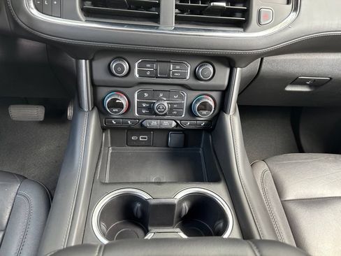 Used 2024 Chevrolet Tahoe LT AWD/4WD image 29