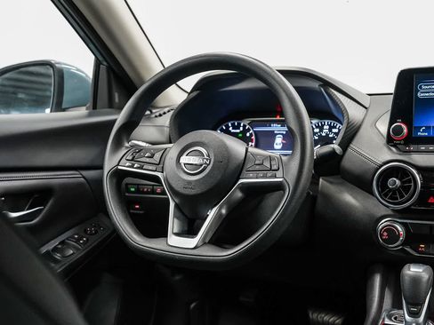 Used 2025 Nissan Sentra SV FWD image 15