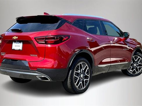 Certified 2023 Chevrolet Blazer Premier w/ Enhanced Convenience Package image 6