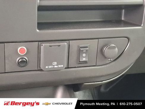 New 2025 Chevrolet Express 3500 Work Van w/ Power Convenience Package image 13