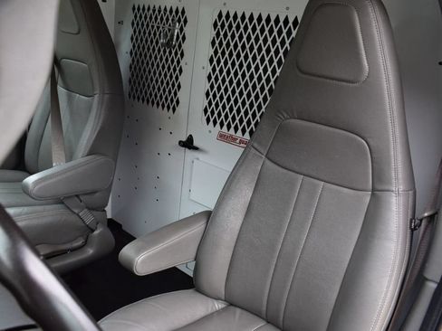 Used 2018 GMC Savana 2500 w/ Communications Package RWD image 14
