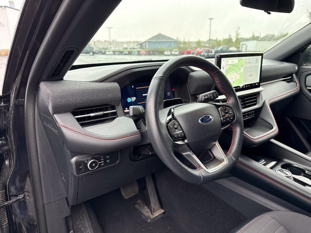 Used 2025 Ford Explorer ST-Line AWD/4WD image 10