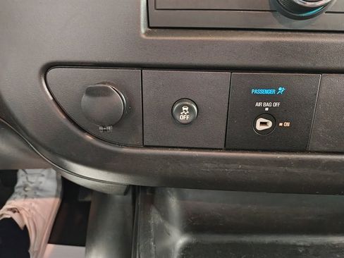 Used 2020 GMC Savana 2500 w/ Driver Convenience Package image 40