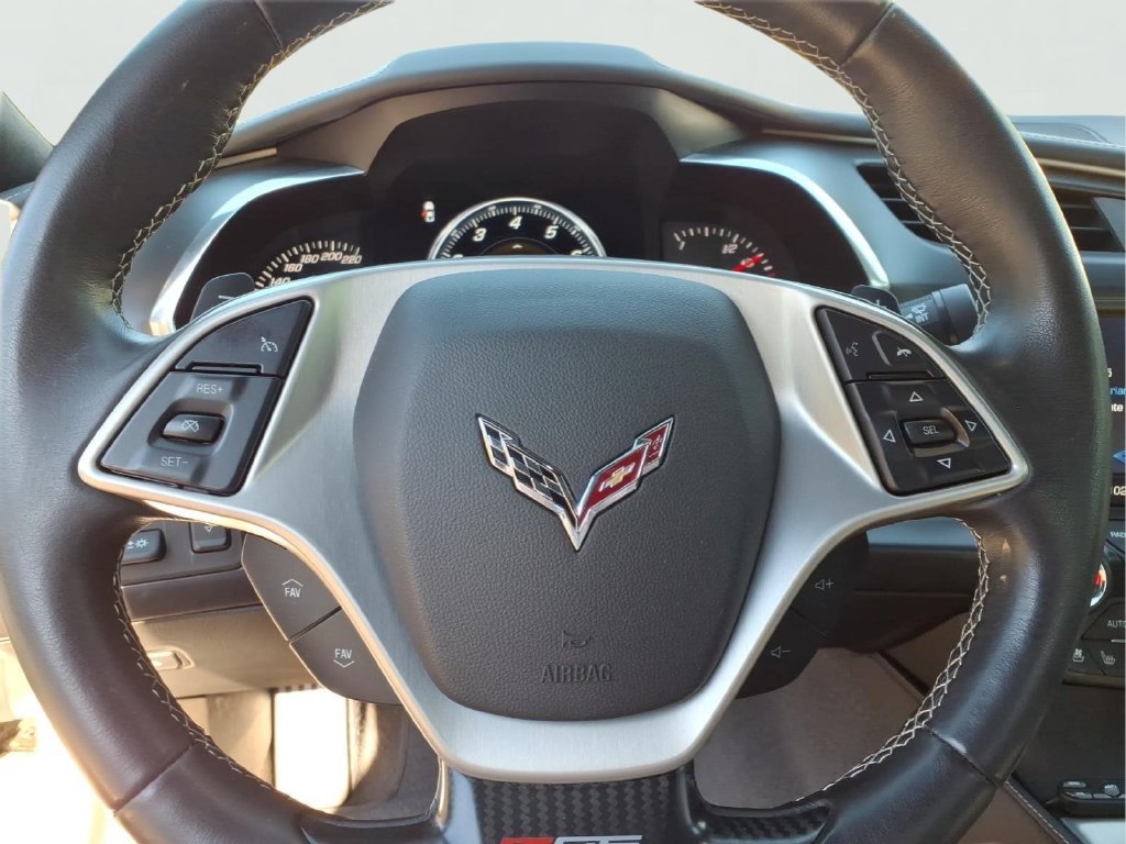 Used 2015 Chevrolet Corvette Z06 w/ 3LZ Preferred Equipment Group RWD image 12