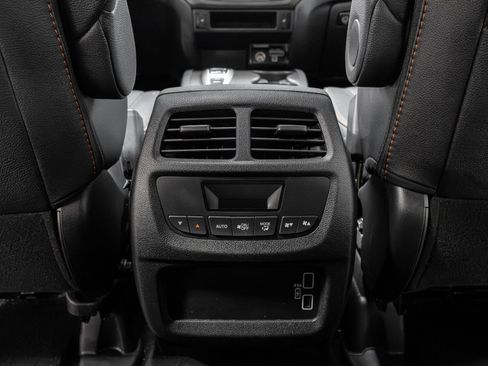 Used 2022 Honda Pilot TrailSport image 26