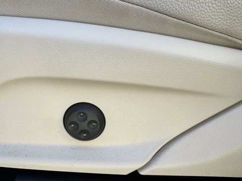 Used 2018 Mercedes-Benz GLC 300 GLC 300 image 8