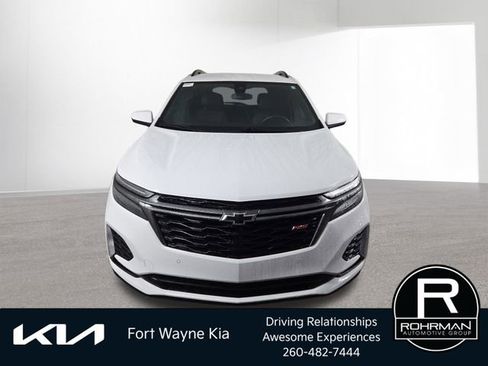 Used 2022 Chevrolet Equinox RS w/ LPO, Floor Liner Package FWD image 3