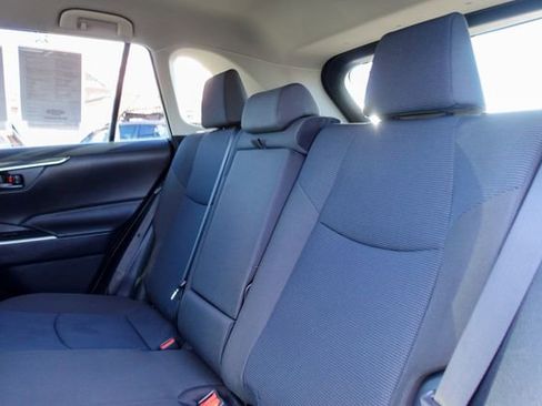 Certified 2022 Toyota RAV4 LE image 24
