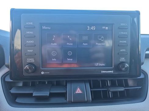 Used 2022 Toyota RAV4 XLE image 21