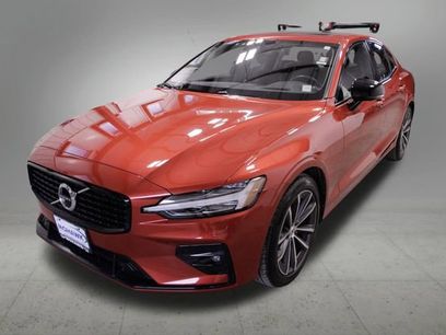 Used 2022 Volvo S60 B5 Momentum w/ Advanced Package