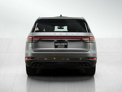 Used 2021 Lincoln Aviator Reserve w/ Equipment Group 201A image 4