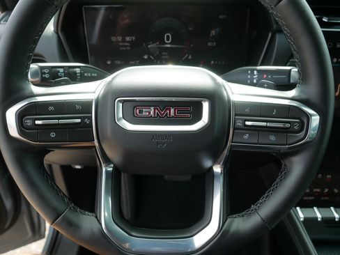 Used 2025 GMC Terrain Elevation w/ Elevation Premium Package AWD/4WD image 23