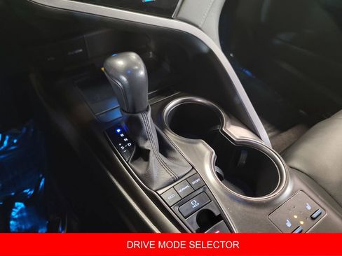 Used 2023 Toyota Camry XSE image 16