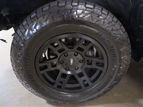 Used 2021 Toyota 4Runner TRD Off-Road AWD/4WD image 6