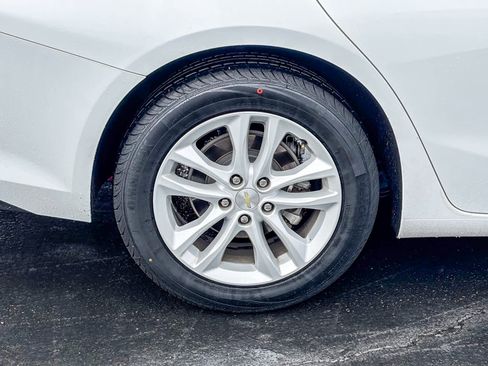 Used 2018 Chevrolet Malibu LT image 10