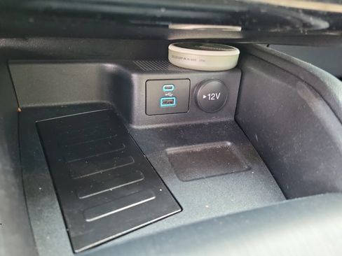 Used 2022 Ford Escape Titanium w/ Titanium Elite Package image 32