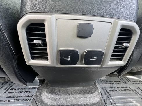 Used 2021 Ford F250 Lariat w/ Lariat Ultimate Package AWD/4WD image 37