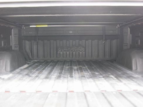 Used 2022 Chevrolet Silverado 1500 High Country image 19