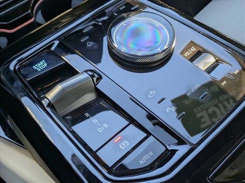 Used 2025 BMW i5 xDrive40 w/ Premium Package image 12