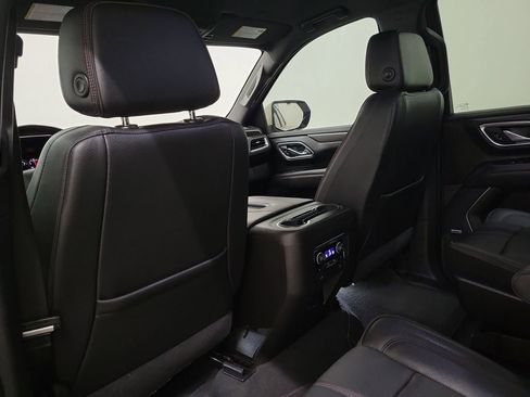 Used 2021 Chevrolet Tahoe RST w/ Luxury Package image 15