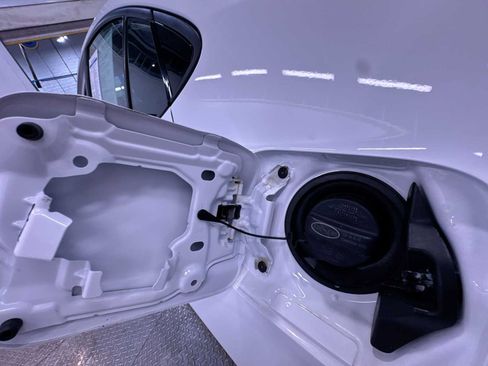 Used 2025 Toyota Camry LE image 40