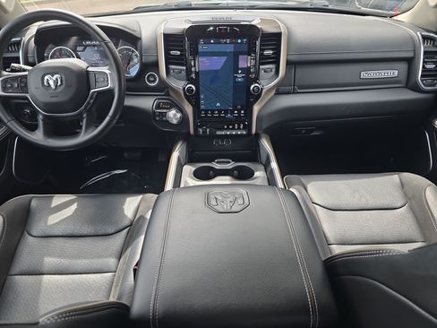 Used 2022 RAM 1500 Laramie AWD/4WD image 12